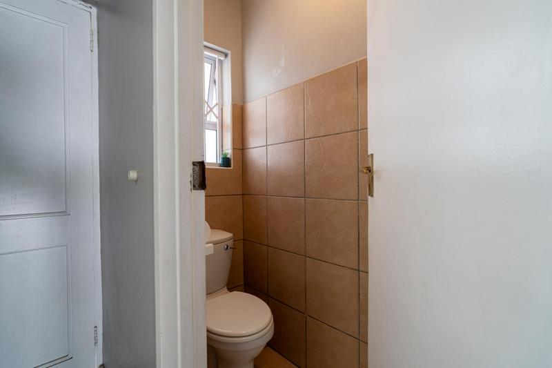 2 Bedroom Property for Sale in Plumstead Western Cape